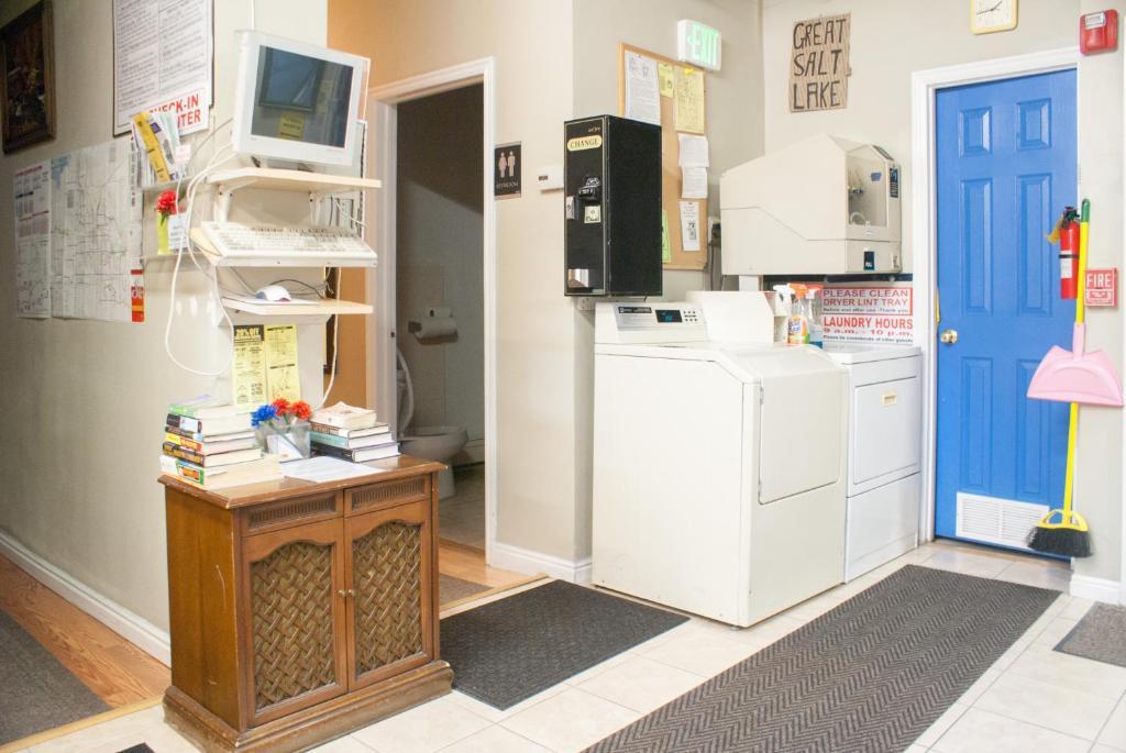 Camelot Inn & Hostel Salt Lake City Extérieur photo